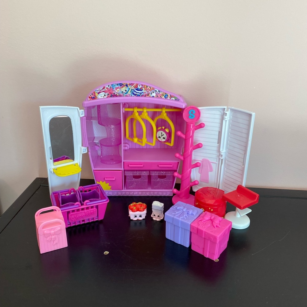 Shopkins Dresser Playset